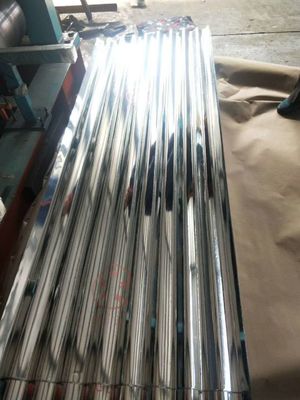 BS Standard GI tôle d'acier métallique ondulé pour la compétitivité dans les matériaux de construction métalliques