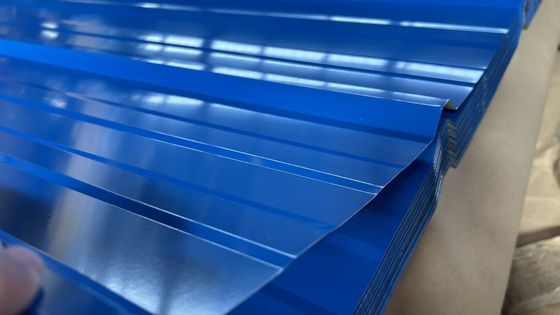 Service de décoiling Couleur galvanisée tôle de toiture en acier ondulé pour la construction spéciale