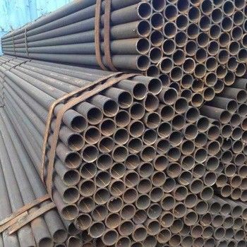 Pipe en acier soudé à couture droite avec une épaisseur nominale de paroi de 2 à 6 mm Tolérance ± 1% Forme de section Ronde