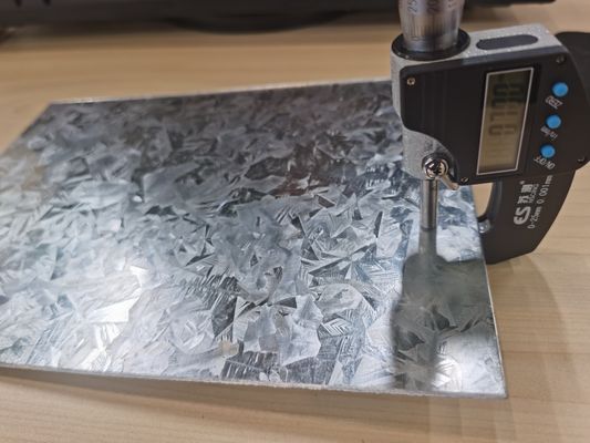 Fourniture directe de bobines d'acier galvanisé revêtues de zinc à pleine dureté et compétitives