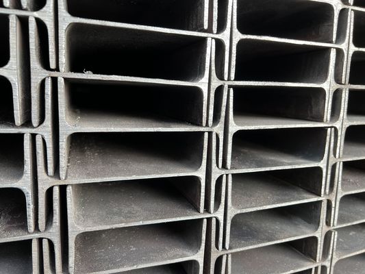 Structure en acier technique laminée à chaud de 400x200x8-16 mm Faisceaux de travail lourd de catégorie Q235 pour ponts et machines lourdes
