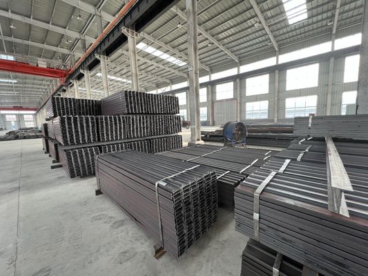 Structure en acier technique laminée à chaud de 400x200x8-16 mm Faisceaux de travail lourd de catégorie Q235 pour ponts et machines lourdes