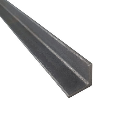 Taille de la poutre en acier Structural Iron Angle Steel 50x50x5mm Acier doux laminé à chaud Matériau de construction Longueur selon vos exigences
