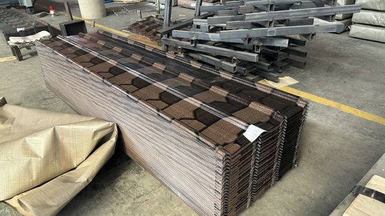 Matériaux de construction de toits prépeints PPGI galvanisé/PPGL tôle de toiture en acier ondulé Tolérance ± 1% SGCC SPCC SECC