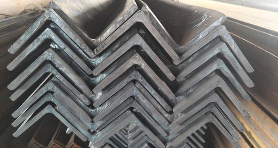 ASTM Norme laminée à chaud MS profilé en acier ange acier doux Barre d'angle de surface plate Barre d'angle de fer à fente pour le marché