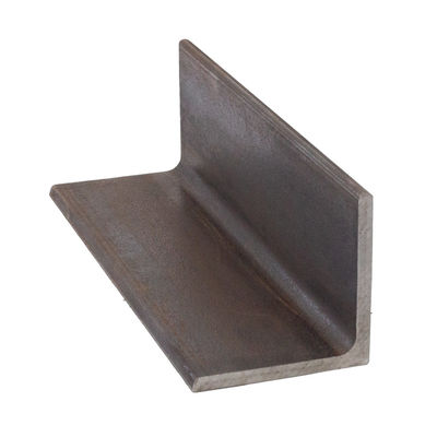 Barre d'angle équilatéral de section en acier à angle variable Tailles de poutre 40x5 mm 6m 12m ASTM A36 Q235 GB 20x4 mm laminé à chaud