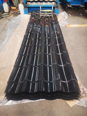 Panneaux de toiture couverts de couleur PPGI avec une profondeur de corrugation de 15 mm à 18 mm et un traitement par huile dans ASTM Z30 0,1-1,0 mm