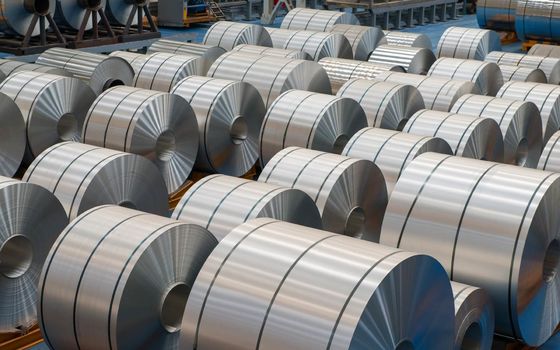 Coils d'acier laminé à froid de qualité durcissante avec des épaisseurs et des largeurs multiples