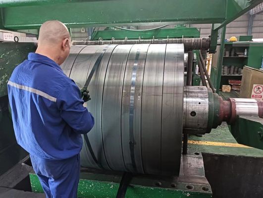 Vente directe de bobines HR certifiées JIS en acier au carbone laminées à chaud avec certificat JIS et largeurs personnalisables