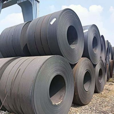 HRC bobines laminées à chaud largeur 600 mm-1500 mm ASTM A36 MS bobine en acier au carbone avec une tolérance de ± 1% et service de perforation