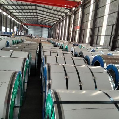 Résistance à la corrosion par trempage à chaud Z60 0,2 mm 0,4 mm 1200 mm PPGI bobine en acier revêtu de couleur avec peinture PE HDP SMP PVDF