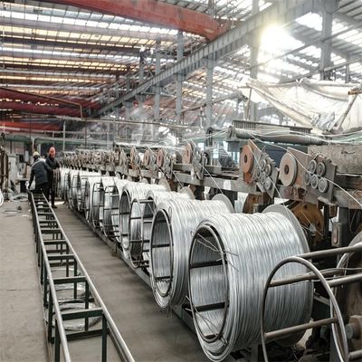 Fil de liaison galvanisé résistant à la corrosion 2,5 mm x 100 m Rouleaux pour la construction Q195 Q235 Zinc galvanisé non allié