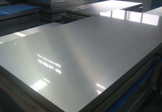 Plaque d'acier inoxydable laminée à froid de la série 300 Grade 201 304 316 410S 420 409l 430 0,3 mm 0,5 mm pour les clients