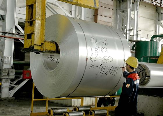 Tolérance ± 1% Service de soudage 1050 1060 3033 3005 3105 5052 5005 Ruloir en tôle d'aluminium pour emballage alimentaire/pharmaceutique