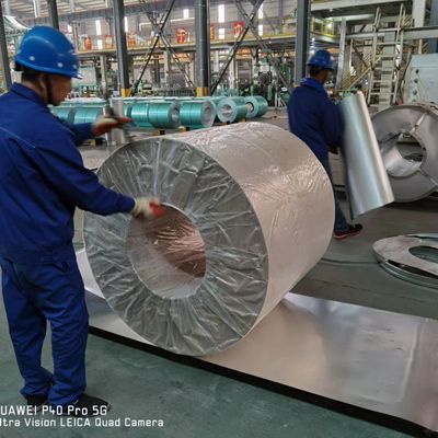 Largeur de 100 mm à 1250 mm Tolérance totale à la dureté ± 1% bobine GI bobine d'acier galvanisé pour la tôle de toiture et le tuyau d'acier de personnaliser