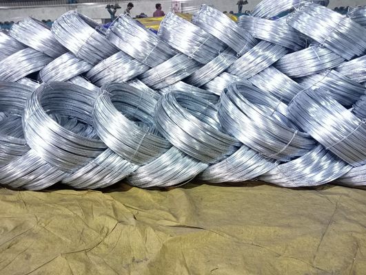 Q195 Q235 fil d'acier galvanisé 2,5 mm pour la découpe libre dans la norme GB