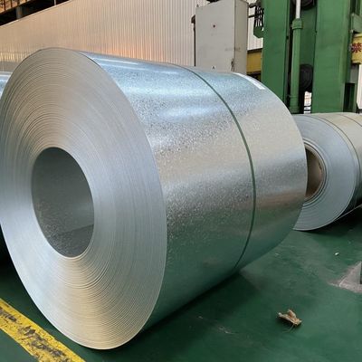Soudage de bobines d'acier galvanisé en plongée chaude bobines GI pour la fabrication de clôtures 1000 mm 1200 mm 1250 mm largeur
