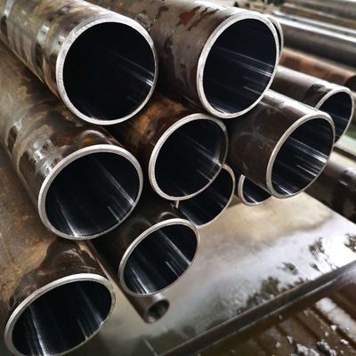 ASTM A106/A53/A192 Gr. B A106b ERW Pièces en acier sans soudure Section de forme Ronde Tolérance ± 1% 20' 40' 80' avec les matériaux