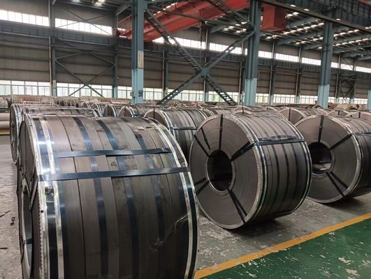 Épaisseur de 1 mm à 200 mm ASTMAISI 1005-1015 Q235 tôle en acier au carbone laminée à chaud plaque coulée en tôle coulée bande HRC 600-1500 mm largeur