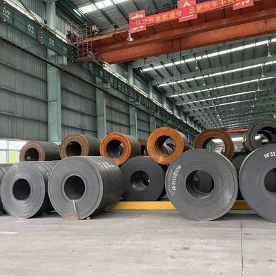 600-2000mm Largeur en acier au carbone noir laminé à chaud bobine HR bobines avec des réductions populaires et la technologie de la vente directe de l'usine