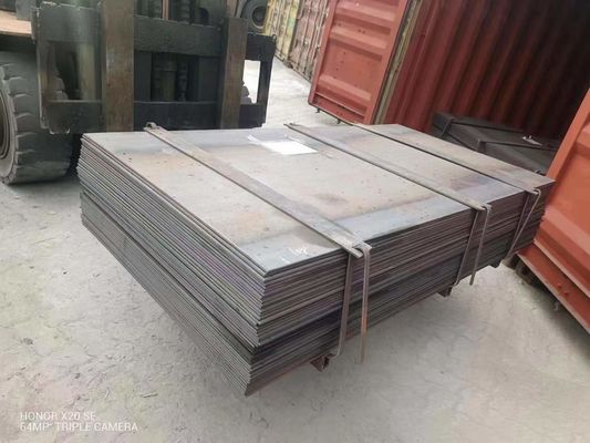 Fabrication de produits en acier laminé à froid HRC 6 mm à 20 mm Ms Plaque d'acier doux au carbone laminé à chaud Ss355jr St37 métal noir