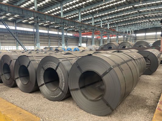 Service de traitement de décoiling de surface lisse feuille de bobine laminée à chaud 1200 mm ASTM AISI Q235 Q345