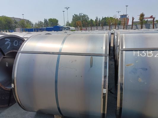 Service de traitement de décoiling de surface lisse feuille de bobine laminée à chaud 1200 mm ASTM AISI Q235 Q345