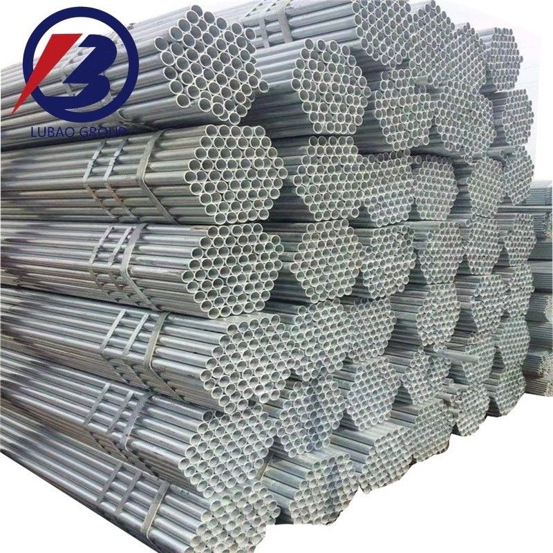 Pipe d'acier galvanisé sur mesure pour matériaux de construction en zinc durable revêtu de 200 à 700 g/m2